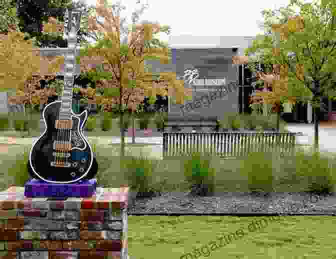 Indianola, Mississippi, Hometown Of B.B. King Explorer S Guide Memphis The Delta Blues Trail: A Great Destination (Explorer S Great Destinations)